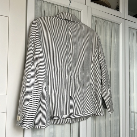 Hobbs Navy and white striped blazer - Picture 6 of 8